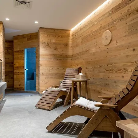 Dei Pini Hotel 4*