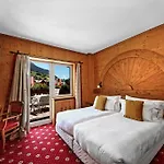 فندق Dei Pini 4*