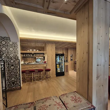Hotel Dei Pini 4*