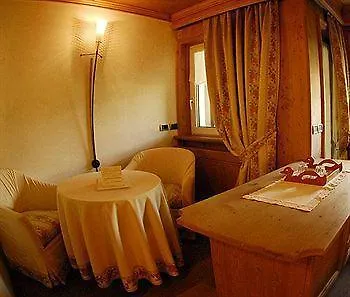 Dei Pini Hotel