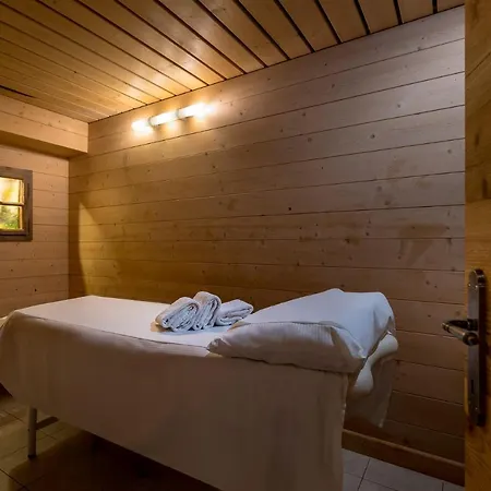 Dei Pini Szálloda 4*